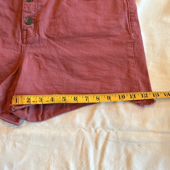 Women’s Madewell Salmon Red/Pink High Rise Button Front Denim Shorts Size 31 - Picture 8 of 10